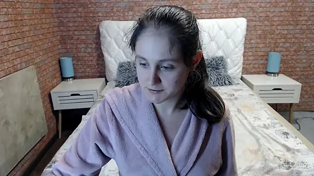 Holliy_Cooper