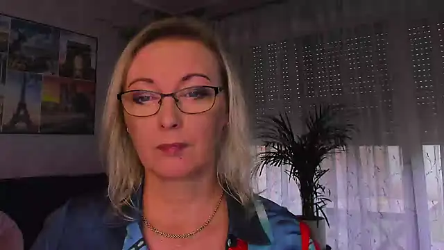 vanessa_chat live cam on StripChat