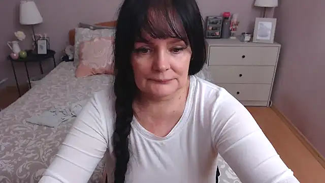 LeveMe2Nightt live cam on StripChat