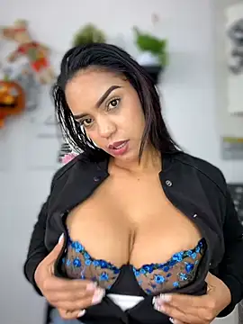 Sara-77 live cam on StripChat