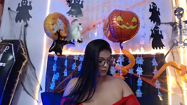 Nicol_Love0 webcam