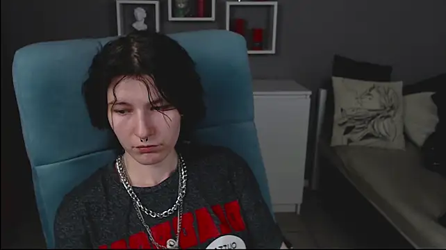 guitarandangell live cam on StripChat