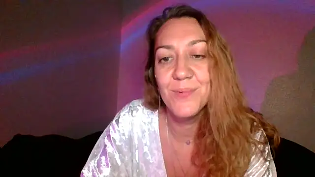 Uverona live cam on StripChat