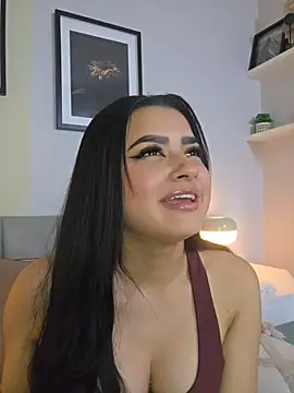 Emilyy_ live cam on StripChat