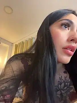 Nahial1