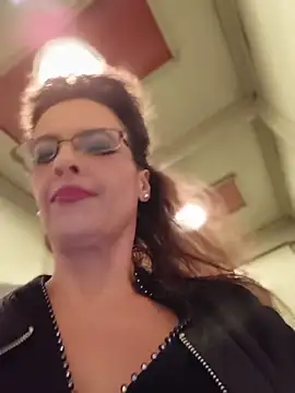 RebeccaNoble live cam on StripChat