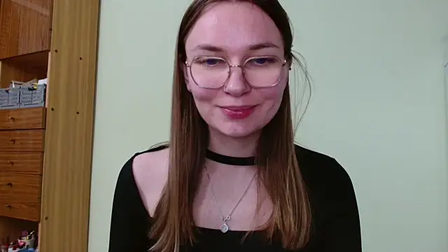 LooveELLYx live cam on StripChat