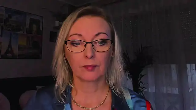 vanessa_chat