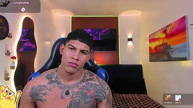 damian_latinxxx (M young) - 🎃wow I like what I see