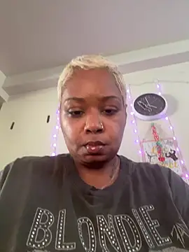 BIGCUMSHOW35