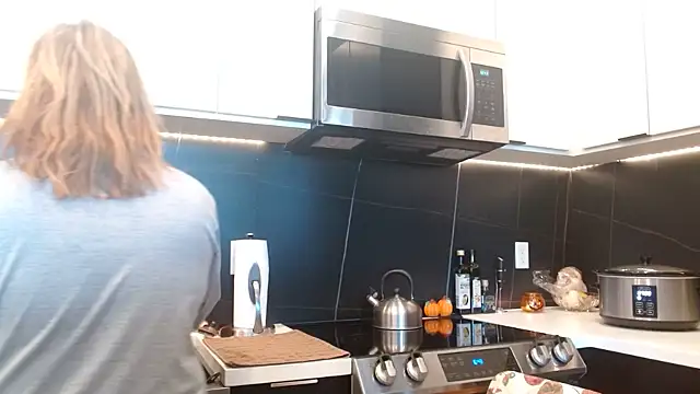 HazelSkyesChat