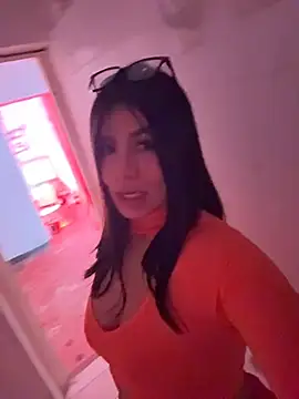 ValeriaGarcia live cam on StripChat