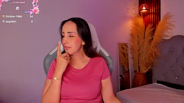 Jadde_hamad live cam on StripChat