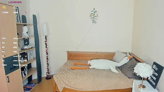 LaynePingitore live cam on StripChat