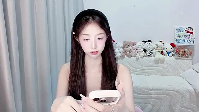 lucky-tt live cam on StripChat