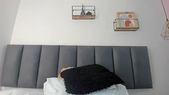 MaraOwen_ live cam on StripChat
