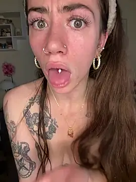 ValenciaTheVixenXX live cam on StripChat