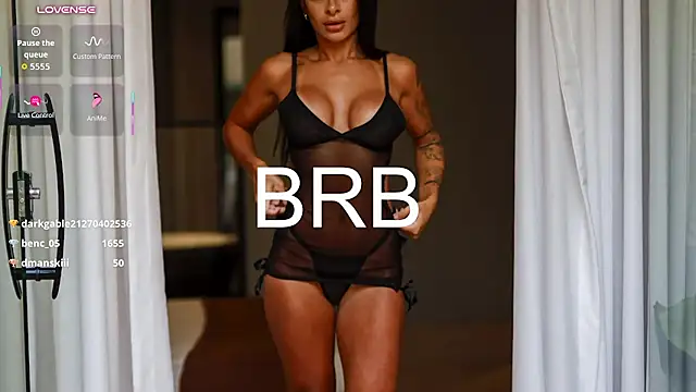 Kari_Brooks live cam on StripChat