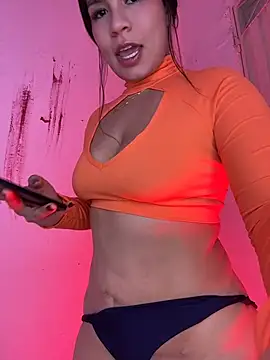 ValeriaGarcia live cam on StripChat