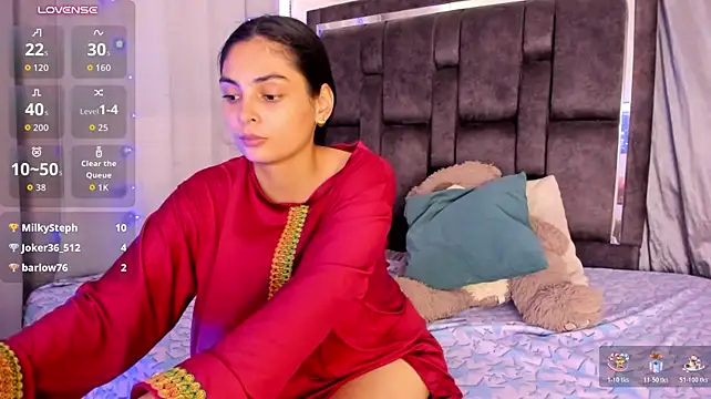 Alana-Nova live cam on StripChat