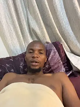 thegoodHost999 live cam on StripChat