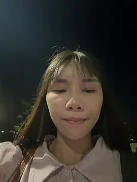 Fire-18 live cam on StripChat