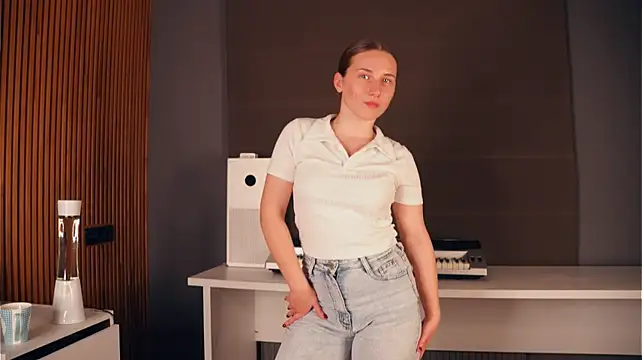 RomeliaVote live cam on StripChat