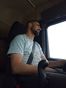 camion88 on Stripchat