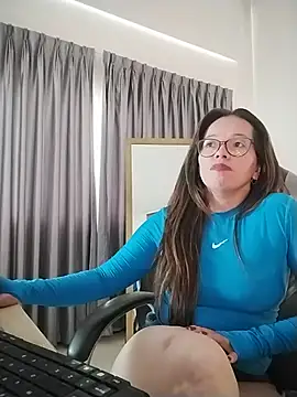 Victoria__blake_ live cam on StripChat