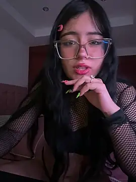 AlynaDoll_