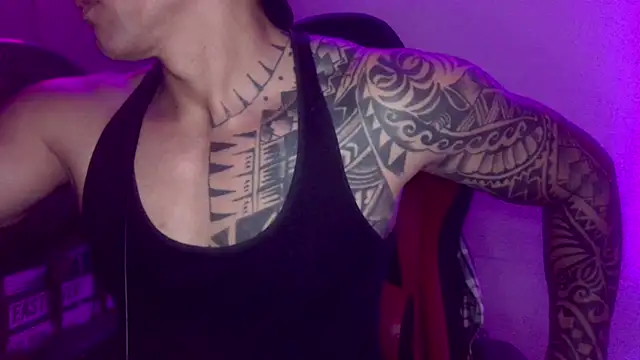 Adam_Dom
