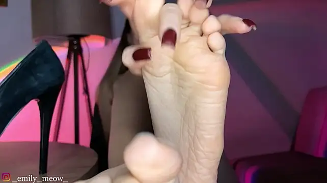 _Emily_Sweety_
