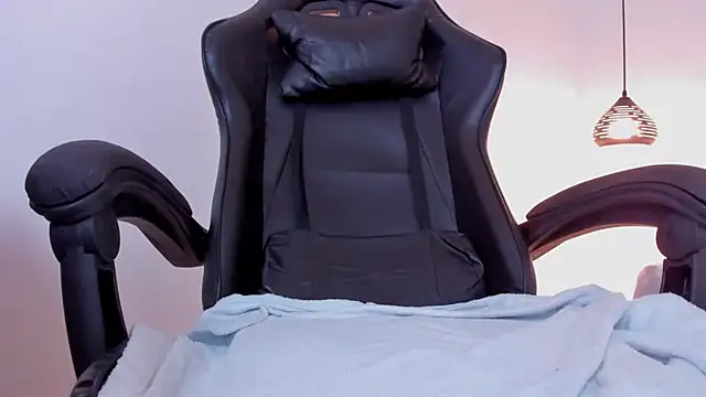 lucy_blue28