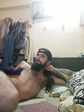 Hairy_mannn2 live sex cam