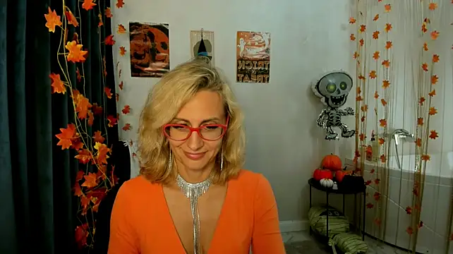 MuseOfStage live cam on StripChat