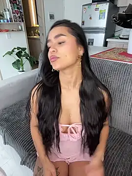 meli_ortiz_ live cam on StripChat