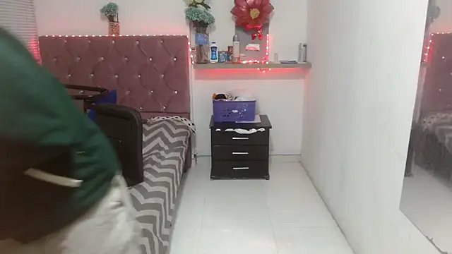 sofiacumgil live cam on StripChat