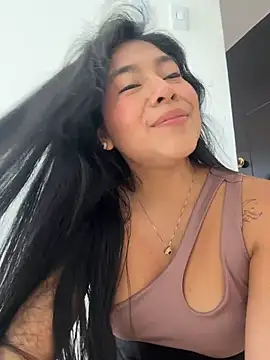 leandra_jhonson live cam on StripChat