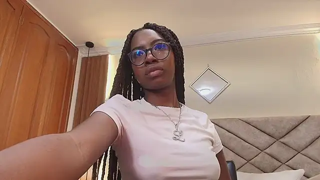 Raquel_jones