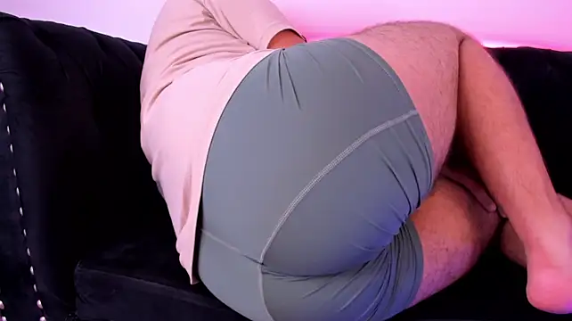Axel_grey_