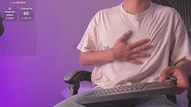 liamsubtle01 (M twink) - make my cock grow👄