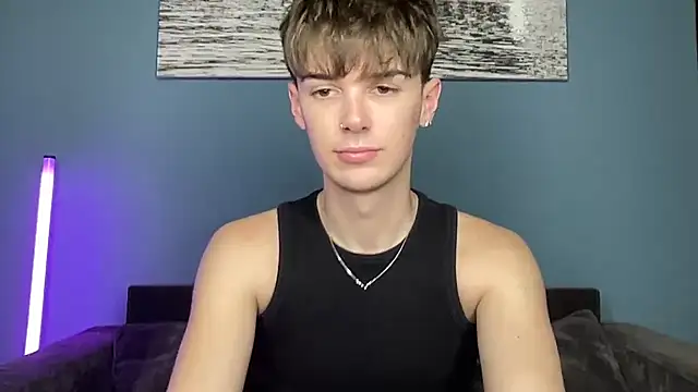 yourmilkyguy (M young) - show my boxers