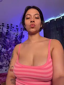 NefertitiXO