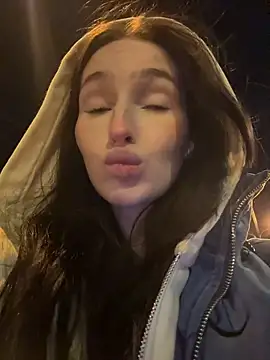 -missbehaving- (F young) - fingersucks & add saliva on pussy lips