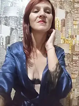 Violet_Hines