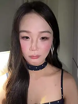 momo-1314 live cam on StripChat