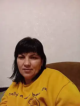 KayraAgain33 live cam on StripChat