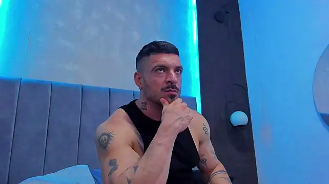 dennis__coxx live sex cam
