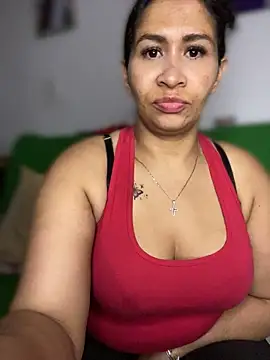 Carola-Ross live cam on StripChat