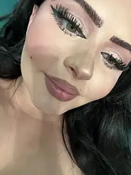MBillionBaby369 live cam on StripChat